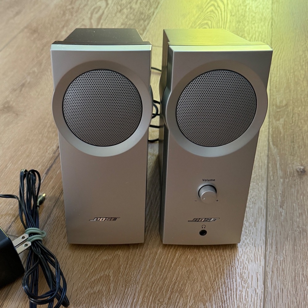 Bose Companion 2 Series II Multimedia Computer Speaker System Silver Black